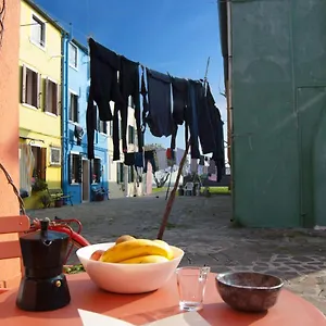 casa-arancione-a-burano.hotelslidodijesolo.com/